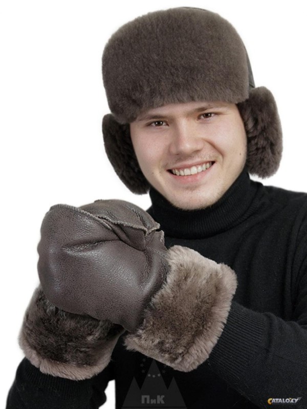 Create meme: men's winter hat, men's winter ushanka hat, men's mouton hat with earflaps