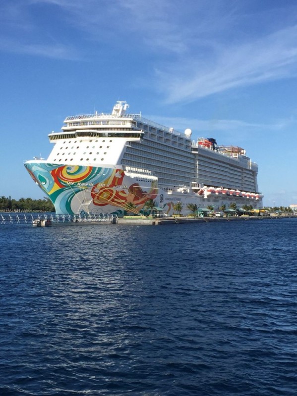 Create meme: cruise ship princess Anastasia, norwegian getaway cruise ship, cruise ships