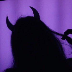 Создать мем: демоны, devil girl тень, Темное изображение