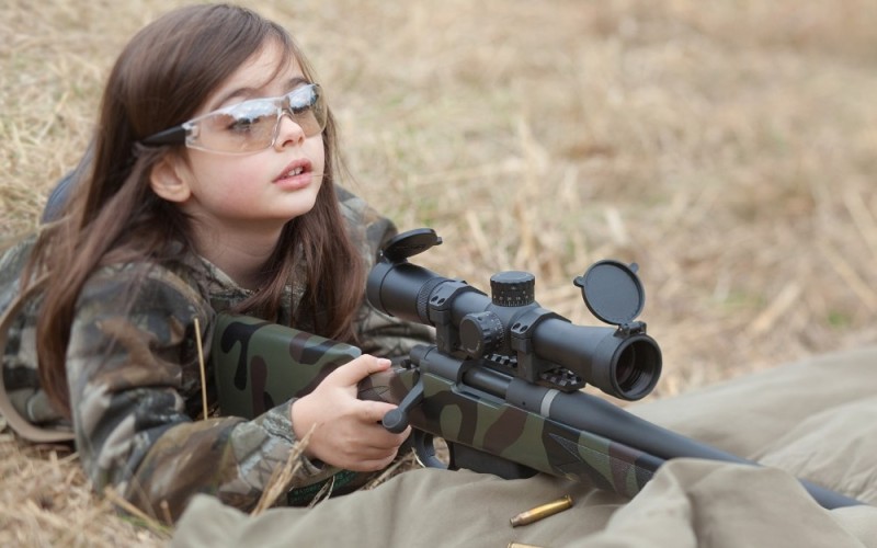 Create meme: sniper girl, girl with a sniper rifle, the woman sniper