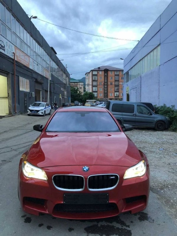 Создать мем: BMW M5 V (F10), bmw m5, bmw f10