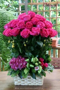 Create meme: flowers beautiful roses, flowers roses, pink roses