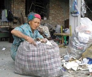 Create meme: Dagestani women in the market, photo Fergana and Margilan Bazaar Uzbekistan, homeless in Uzbekistan