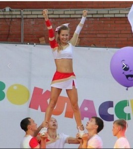 Create meme: pictures about cheerleaders, pictures under the skirt, cheerleaders