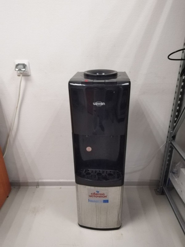 Create meme: water cooler, outdoor water cooler, hotfrost 35 aen water cooler