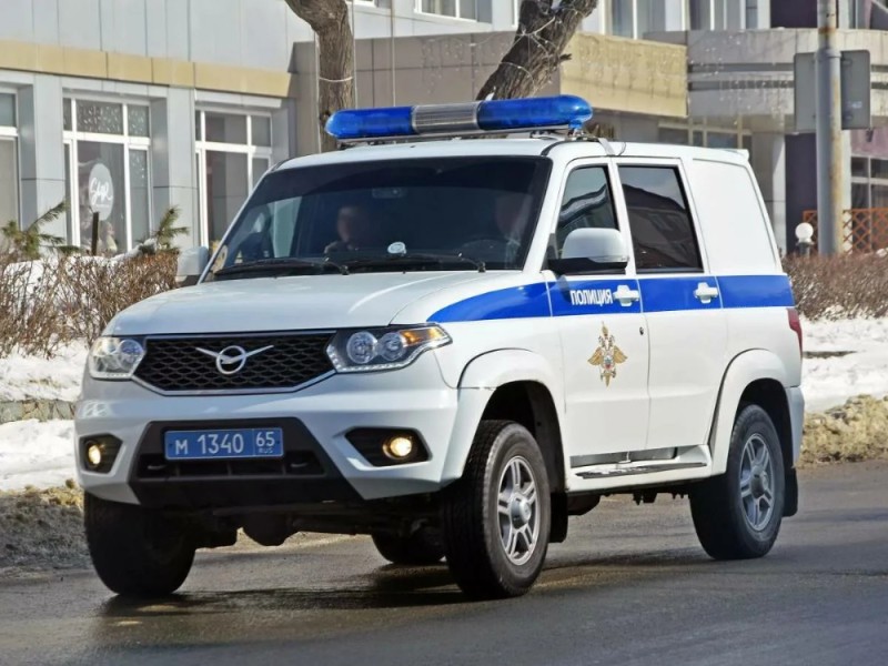 Create meme: uaz patriot police, UAZ patriot 3163 police, UAZ patriot ambulance