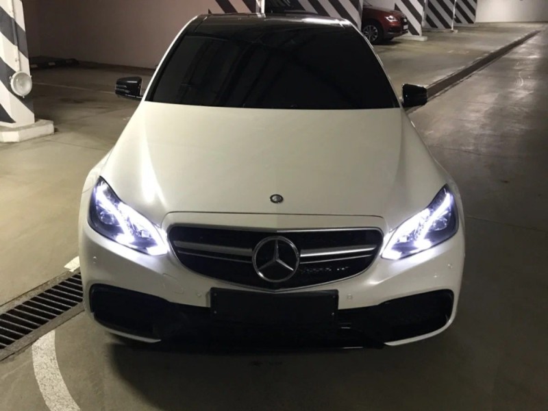 Create meme: Mercedes W212 facelift white AMG, e 212 facelift, 212 mercedes facelift