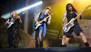 Создать мем: iron maiden 1981, рок группа айрон смит, iron maiden 2012