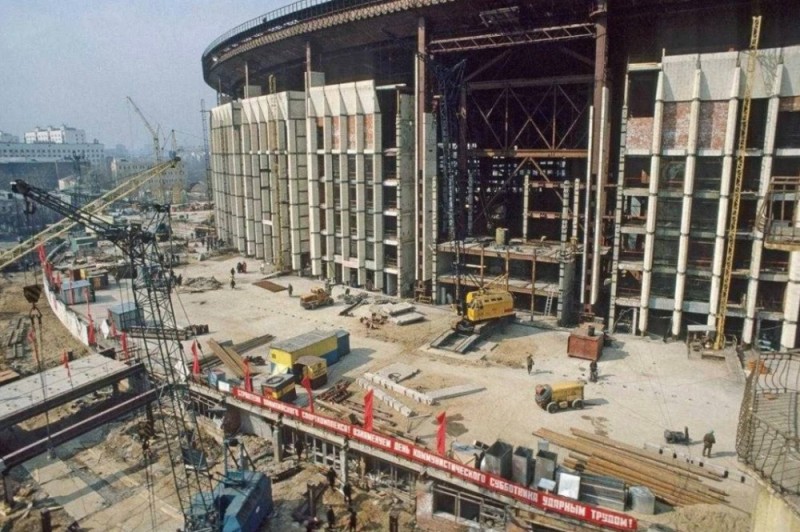 Create meme: Olympic sports complex of the USSR, Moscow construction site, sports complex