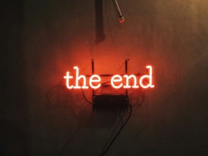 Создать мем: неоновая надпись the end, neon light, синие неоновые надписи эстетика