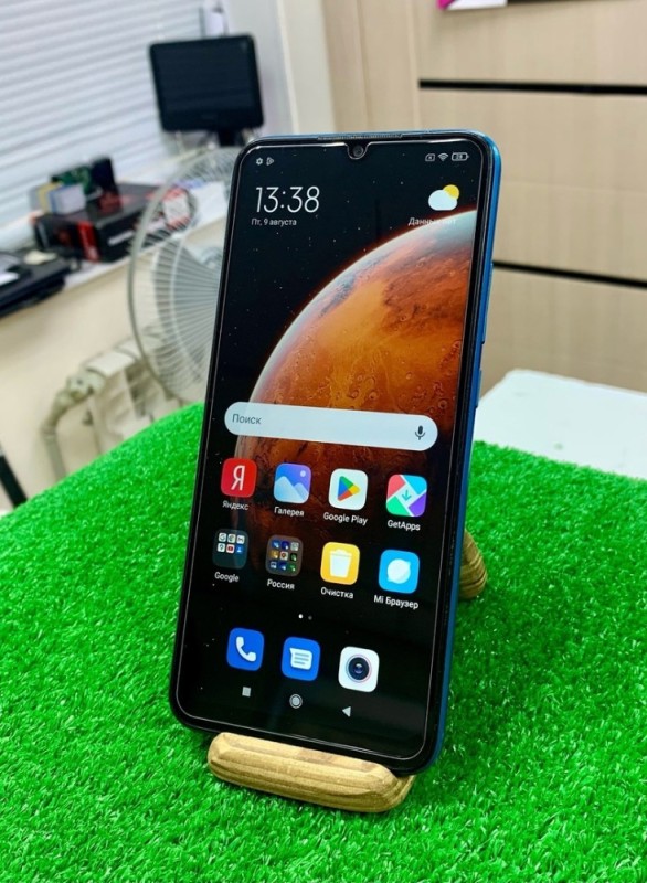 Создать мем: redmi 9, xiaomi redmi note 9 pro 6, телефон редми 9