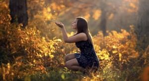 Create meme: sunlight, girl dress, on the subject of autumn