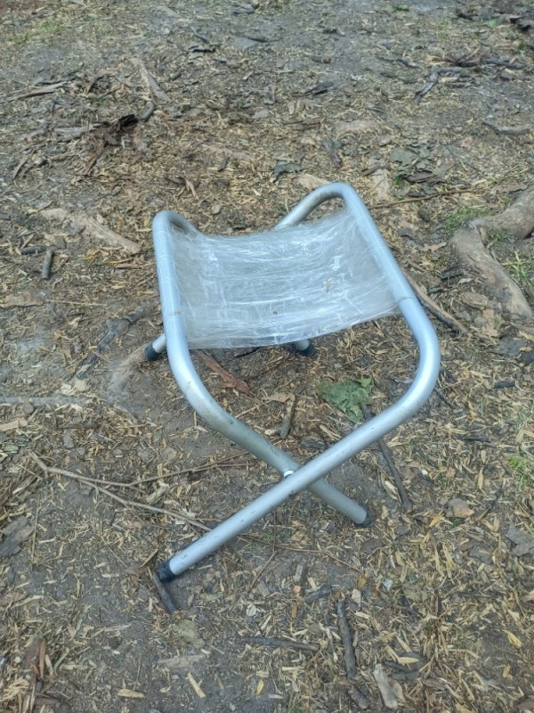 Создать мем: складной стульчик, стул складной туристический, складной стул