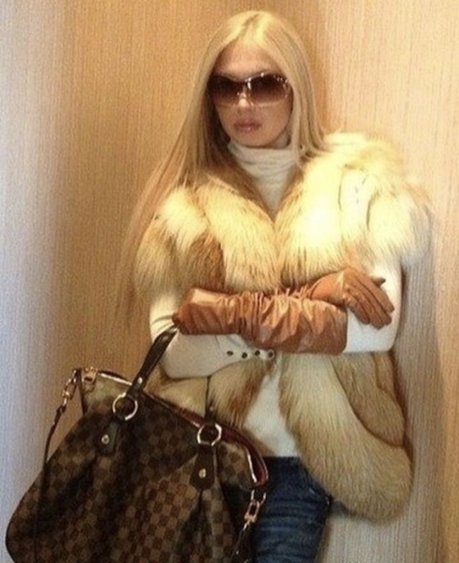 Create meme: beautiful girls in fur coats, Rashen Bimbo, beautiful girls 