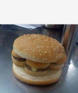 Создать мем: гамбургер гиф, чикен бургер в бургер кинге, бургер беконайзер