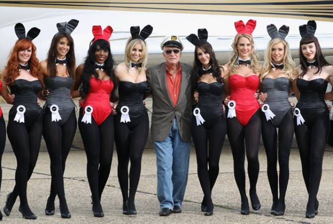 Create meme: Hugh Hefner, Hefner Girls, Hugh Hefner with the bunny girls