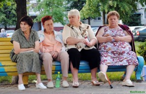 Create meme: grandma, grandmother on the bench, grandmothers on the bench