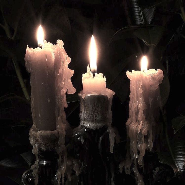 Создать мем: свечи магия, сальная свеча, старая свеча