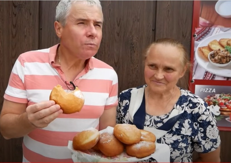 Создать мем: вкусные пирожки, пирожки у любани, выпечка