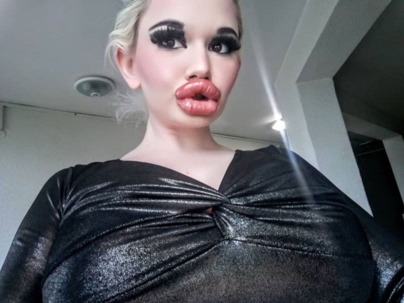 Create meme: 22-year-old Bulgarian student Andrea Ivanova, the girl with the biggest lips, the biggest lips