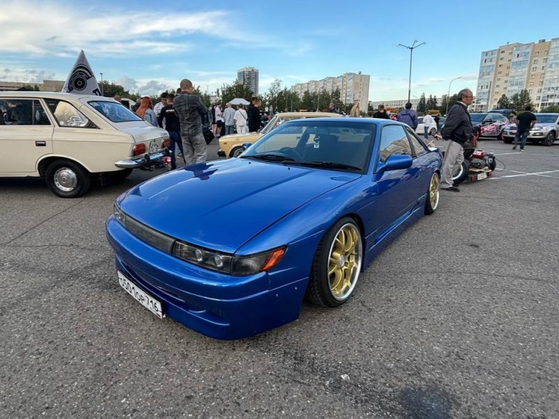 Создать мем: Nissan Silvia VII (S15), ниссан 240 сх, ниссан сильвия с 13