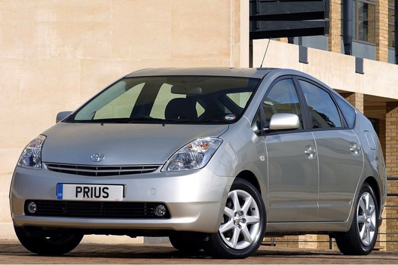 Create meme: toyota prius second generation, toyota prius 2003, 2nd generation prius