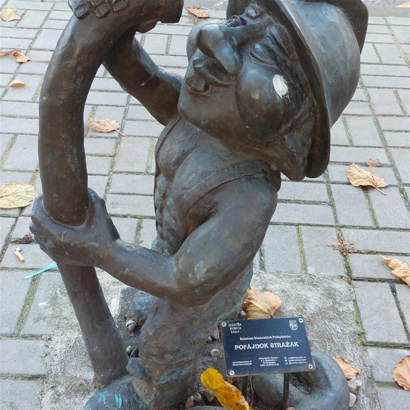 Create meme: monument to the chimney sweep, monument to the detective in Vladimir shalopay, Wroclaw gnomes Poland