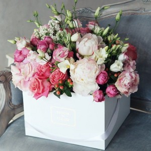 Create meme: the bride's bouquet, photography beautiful stylish, flower box