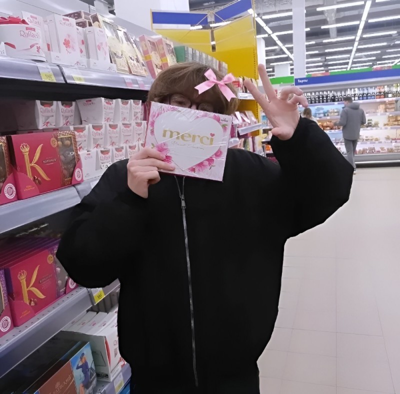 Создать мем: blind shopping, девушки кореянки, ноги