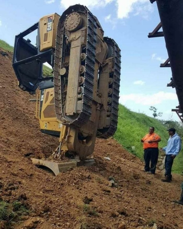 Create meme: trencor trencher, The bulldozer is a joke, trencor 1860 tracked trencher