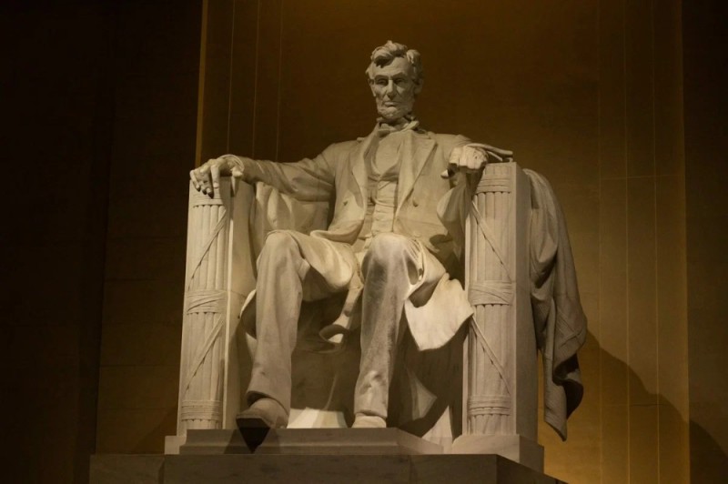 Create meme: The Lincoln Memorial in Washington, Abraham Lincoln statue, Lincoln Memorial aesthetics