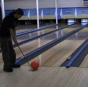 Создать мем: Царь, bowling ball, хайп боулинг для детей в комсомольске на