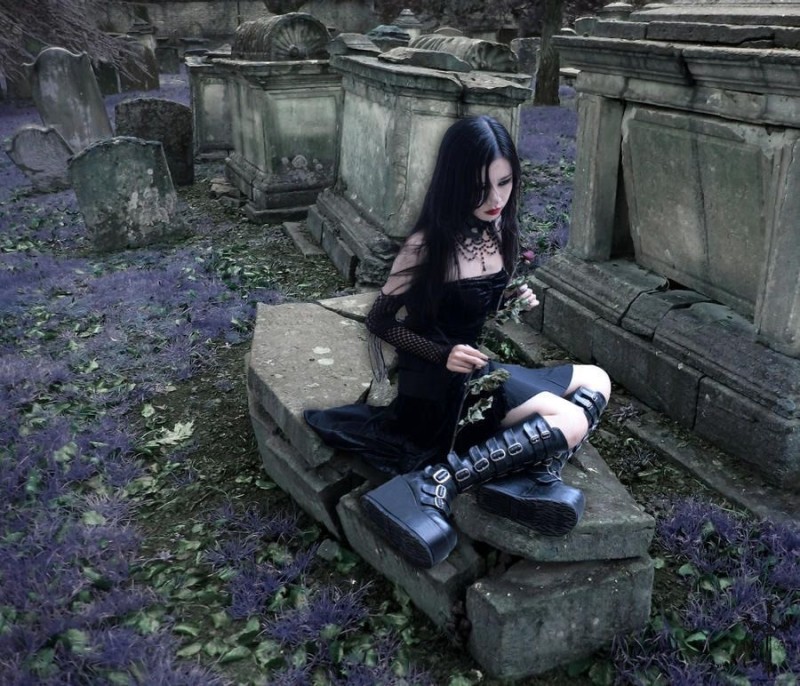 Create meme: Gothic fashion, Gothic beauty, Goths