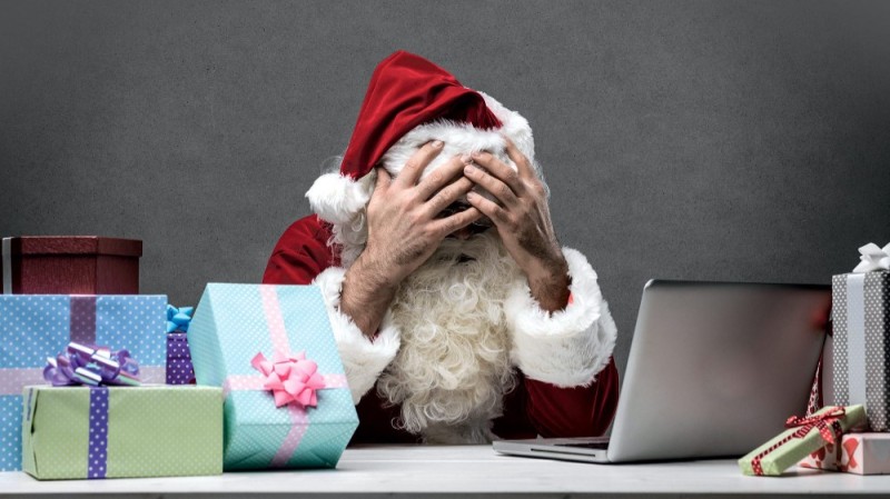 Create meme: santa claus, santa claus with a laptop, Santa Claus in the new year