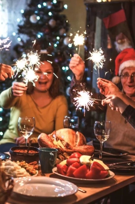 Create meme: new year's feast, coming home for christmas, new year