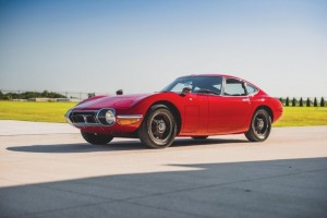 Создать мем: Dodge Challenger III, тойота 2000gt 2016, toyota 2000gt 1967 red