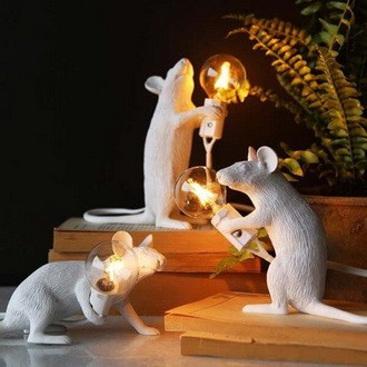 Создать мем: светильник в виде мышки, ночной светильник, необычные светильники