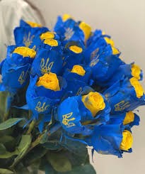 Create meme: bouquet of blue roses, bouquet of blue roses, bouquet of yellow roses