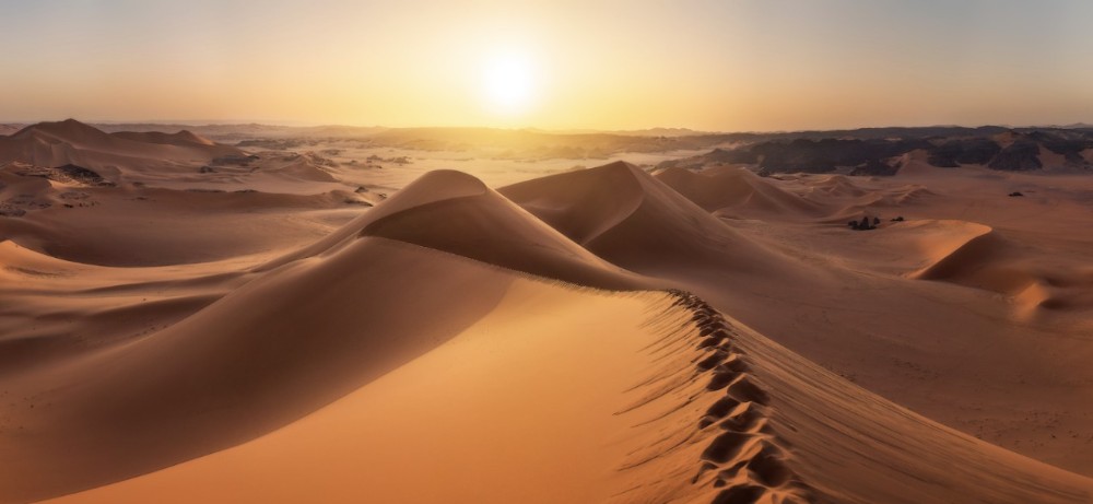 Create meme: deserts of the world, dunes in the Sahara desert, desert dunes