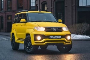 Create meme: new UAZ Prado 2020, UAZ Patriot, yellow UAZ patriot