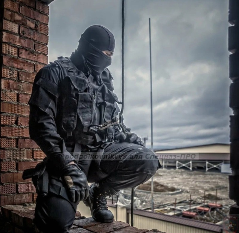 Create meme: spetsnaz OMON, omon sobr fsb, spetsnaz SOBR