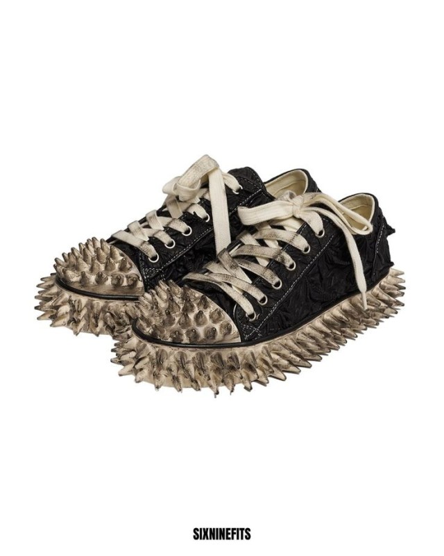 Create meme: shoes with spikes, casual shoes, shoes 