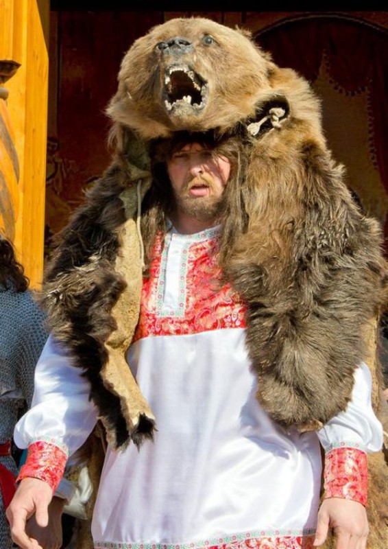 Create meme: the Slavic holiday komoeditsa, In a bear costume, The man in the bear's skin