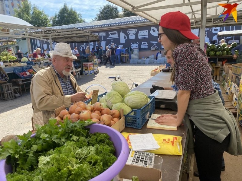 Create meme: agricultural fair, market, grocery market