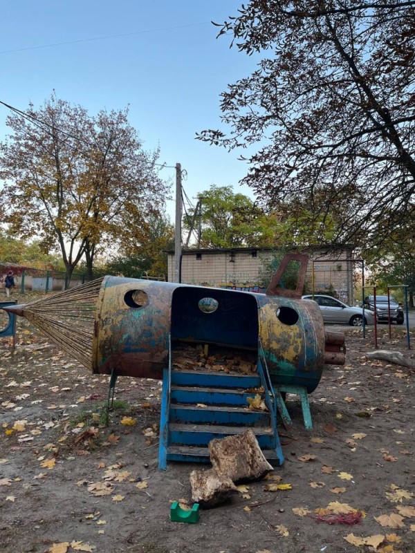 Создать мем: детские площадки советского союза, площадка, советские детские площадки