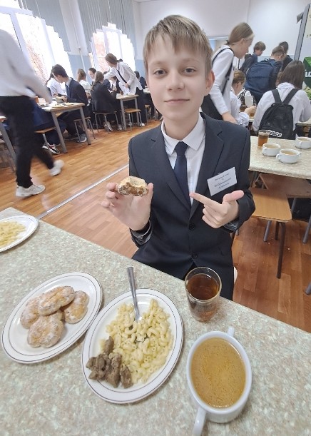 Create meme: people , school meals, in the school cafeteria