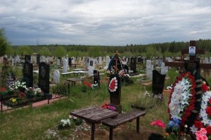 Создать мем: нина александровна могила, кладбище, северное ишеевское кладбище