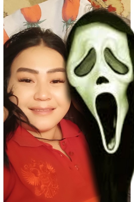 Create meme: scream mask , people, guestface scream without a mask