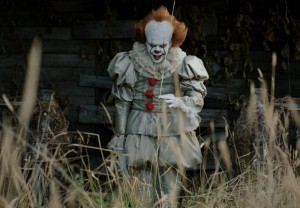 Create meme: Pennywise upright 2017, it's the 2017 movie photo of clown, images it is 2017