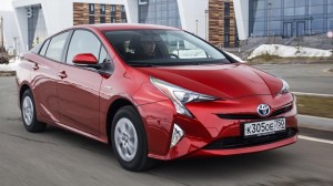 Создать мем: Hyundai i40, toyota prius phv 2017 в красная, toyota